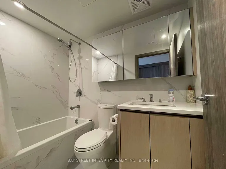 27 McMahon Dr #1203 — Photo 14