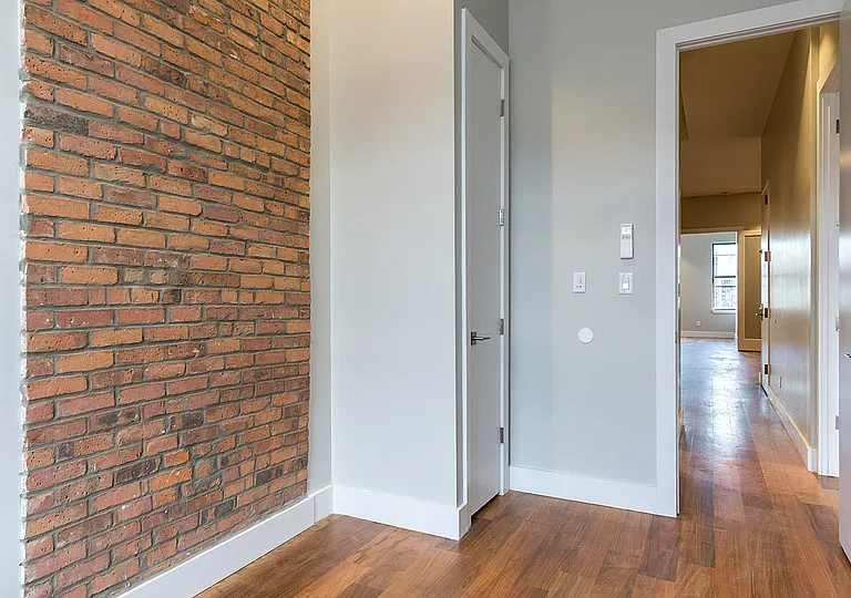 228 Kingsland Ave #3R — Photo 10