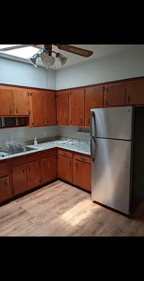 505 Merrick Rd #4 — Photo 2