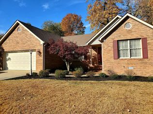 330 Wexford Ct, Paducah, KY 42003