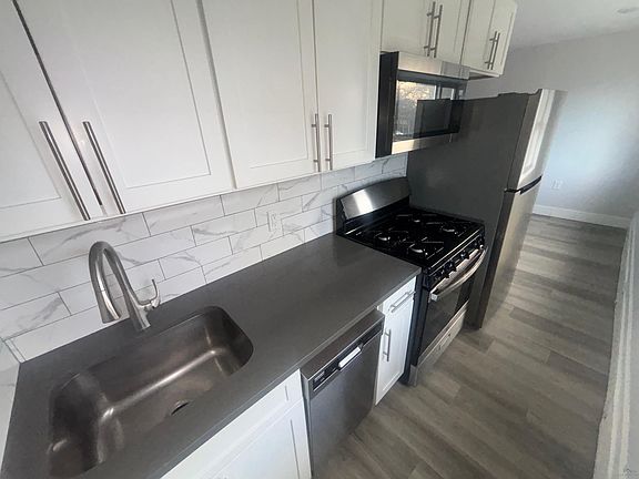 2nd image of 2501 John F Kennedy Blvd #315