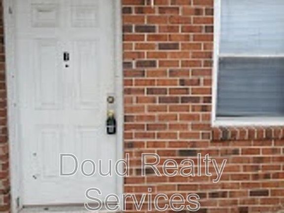 2nd image of 3322 Illinois Ave APT B