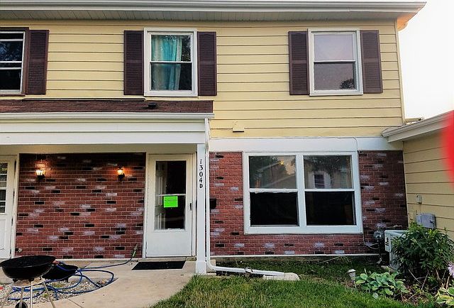 1st image of 1304 Kingsbury Dr Unit D