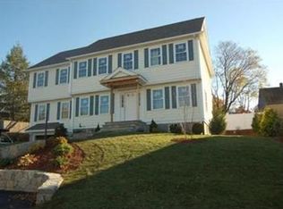 14 Woodbury St, Arlington, MA 02476