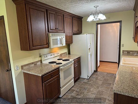 5th image of 3106 W Schimmer Dr