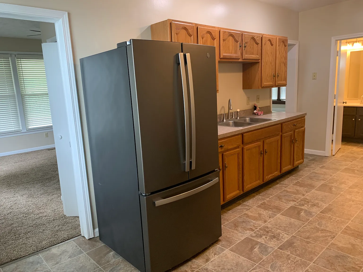 2 bed, 2168 sqft, $1,250 — Photo 4