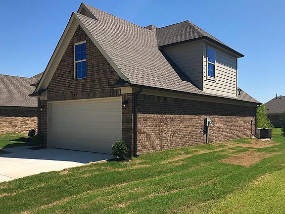 3rd image of 1187 River Wood Cir W
