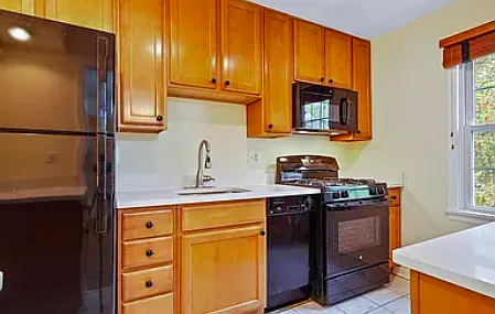 6618 Potomac Ave #B2 — Photo 5