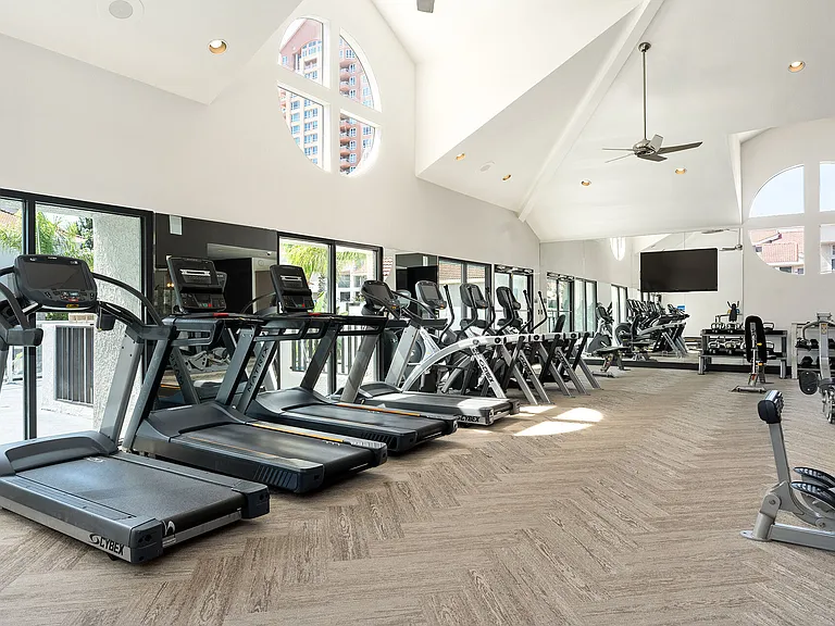 Axiom La Jolla — Photo 18