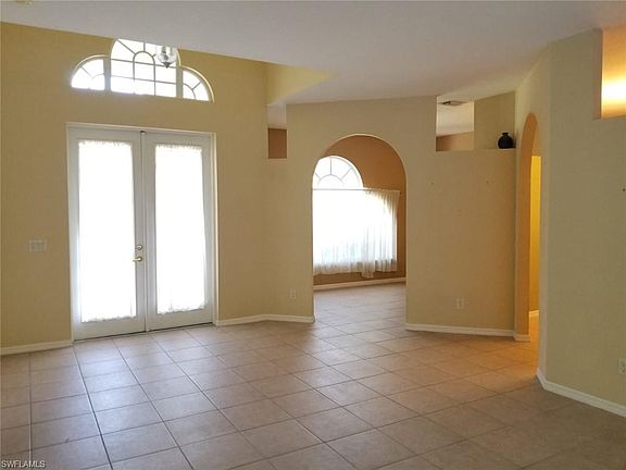 3rd image of 4559 Santiago Ln
