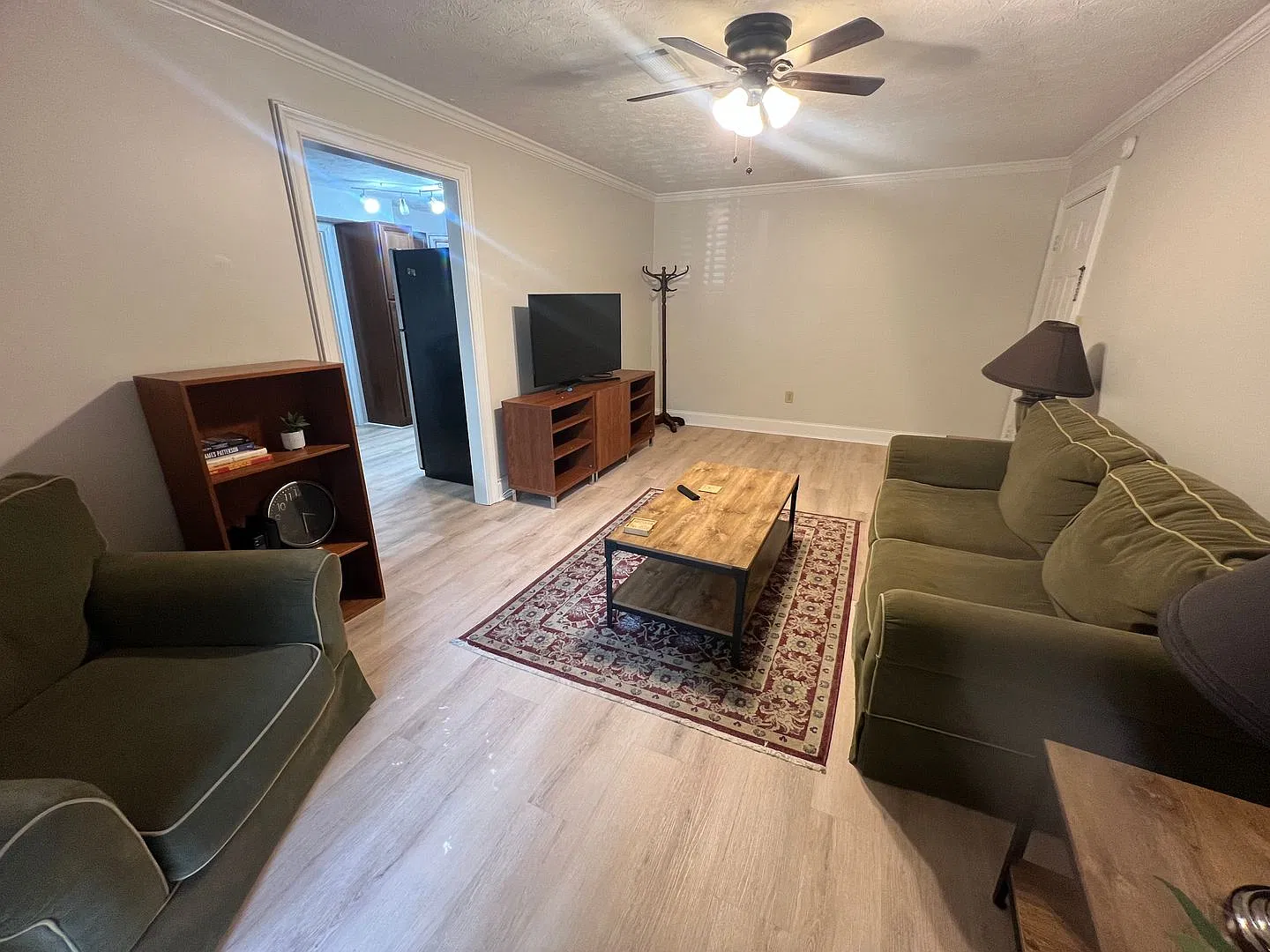 Updated 1 bed 1 bath, great location! — Photo 4