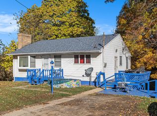 28491 C Dr N, Albion, MI 49224