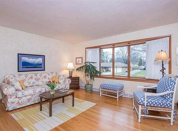5th image of 3609 Corbridge Ln