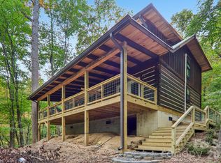 5 Marion Dr, Maggie Valley, NC 28751