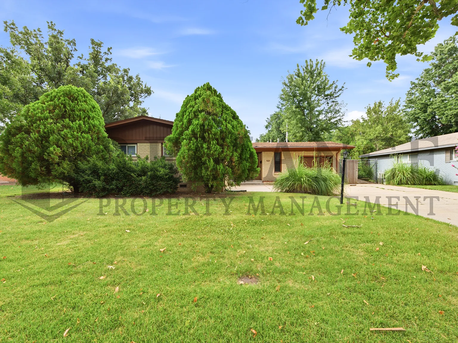 9923 West Binter Lane - 1 — Photo 3