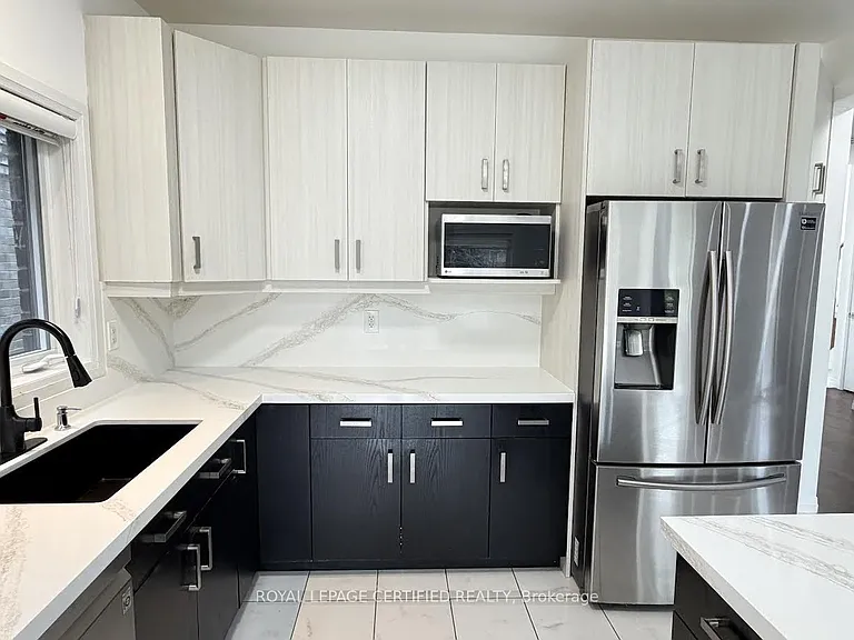 40 Lexington Ave — Photo 14