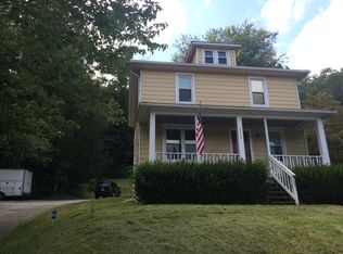 2430 Seven Valleys Rd, Seven Valleys, PA 17360
