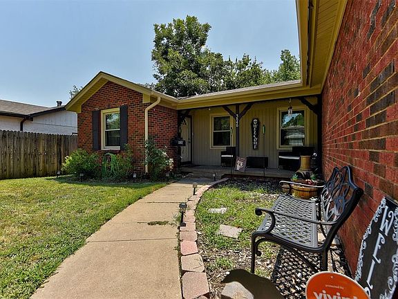 3rd image of 3846 NW 32nd St