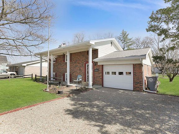 2nd image of 1107 N Boeke Rd