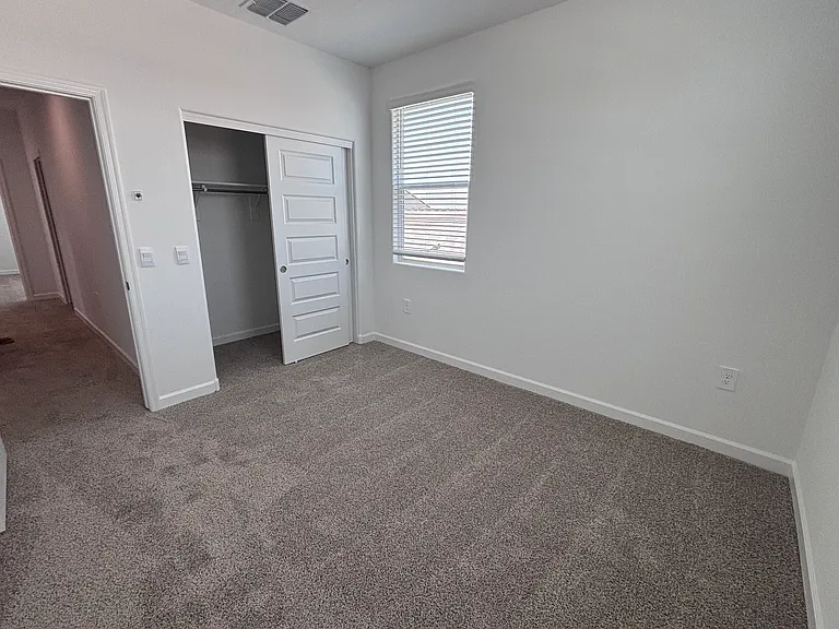 1777 W Stealth Ave — Photo 18
