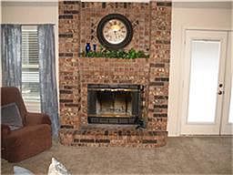 4th image of 8917 Woodlawn Dr