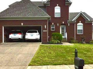 4909 Celeste Dr, Louisville, KY 40228