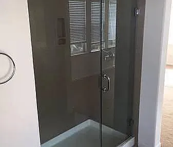 Shower (master room)