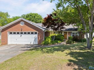 104 Sleepy Hollow Ln, Madison, AL 35758