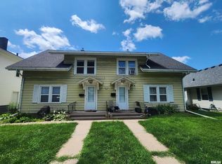 2030 Tremont Ave, Davenport, IA 52803