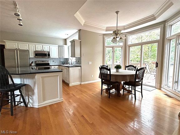 5th image of 35755 Spicebush Ln