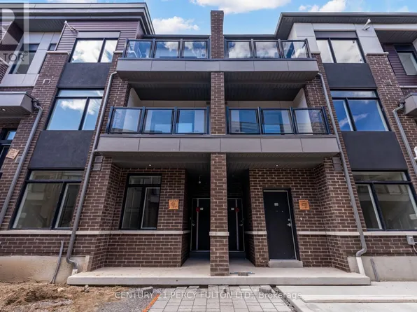 1695 Dersan St #1410, Pickering, ON L1X 0S9