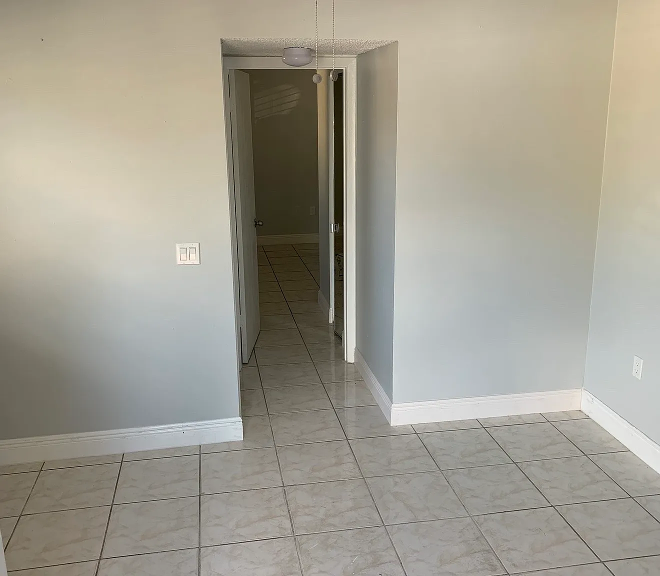1 bed, 400 sqft, $1,600 — Photo 3