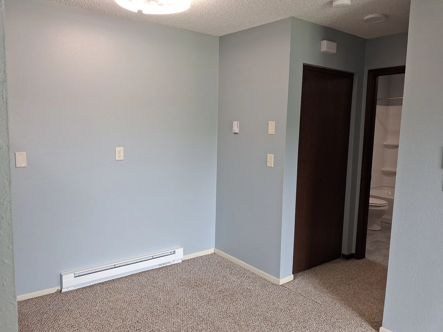 1 bed, 450 sqft, $750 — Photo 2
