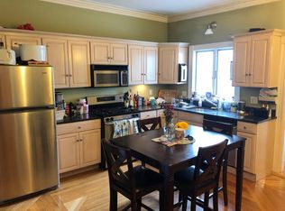 589 E Broadway #2, Boston, MA 02127