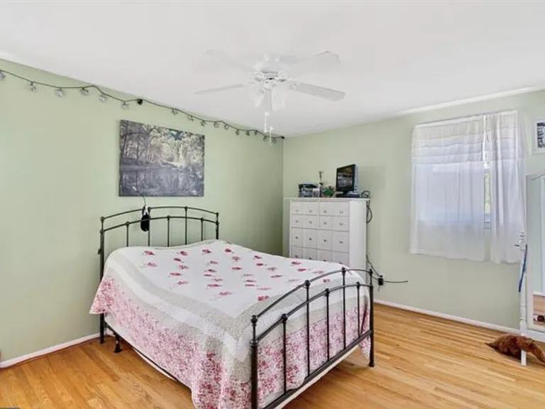 402 Regina St #1 — Photo 4
