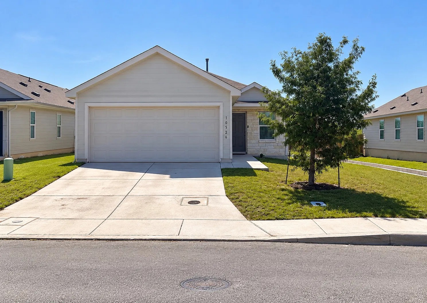 3 bed, 1740 sqft, $1,700 — Photo 1