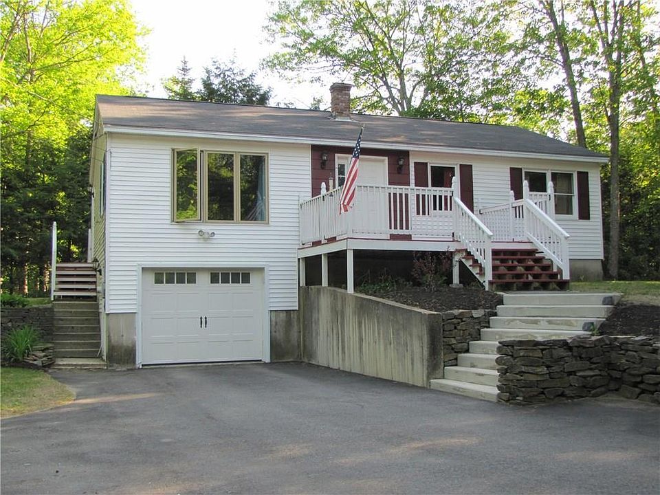 1st image of 25 Victoria Lane E
