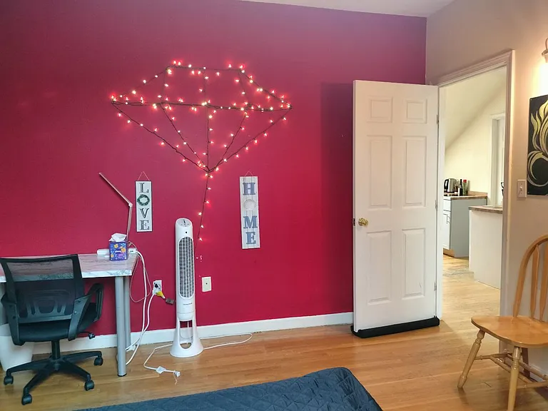 33 Lambert St #4 — Photo 15