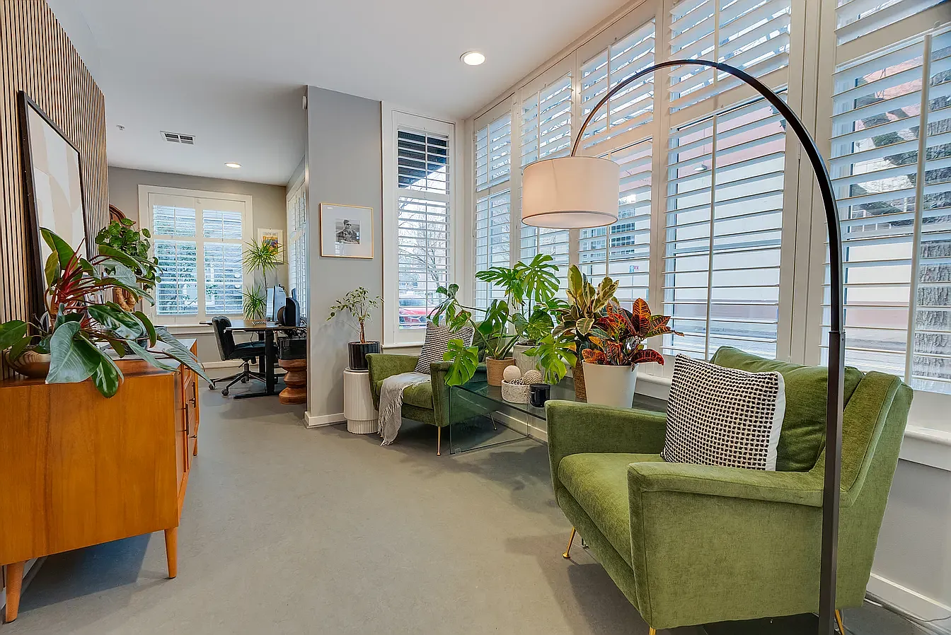 3 bed, 1885 sqft, $5,495 — Photo 4