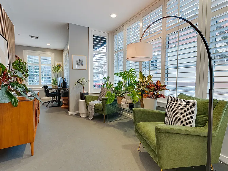 752 NW 12th Ave — Photo 4