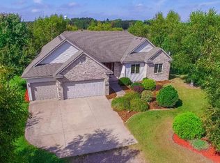 529 8th Ave NE, Isanti, MN 55040