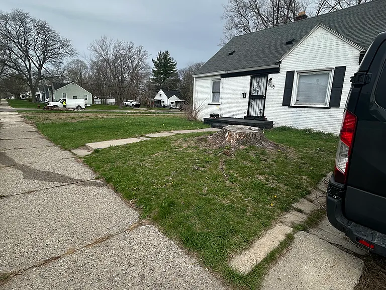 12715 E State Fair St — Photo 4