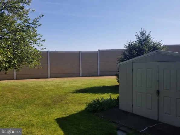 56 Revere St, Harrisburg, PA 17109