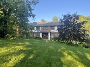 106 Shannon Dr, Blawnox, PA 15238