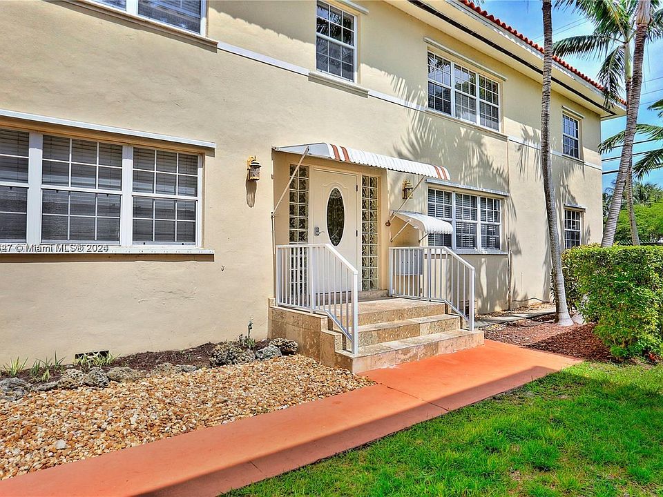 Coral Gables. Excellent location between Ponce de Leon and Le Jeune.