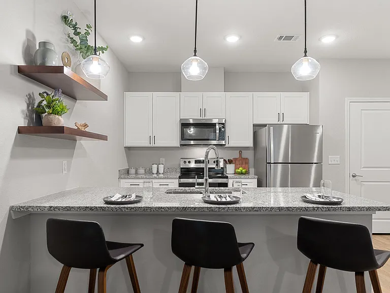 Pearson - 1 Bed / 1 Bath - 909-945 Sq.Ft.