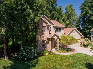 16970 Black Walnut Ln, East Lansing, MI