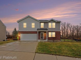 58612 Virginia Cir, New Haven, MI