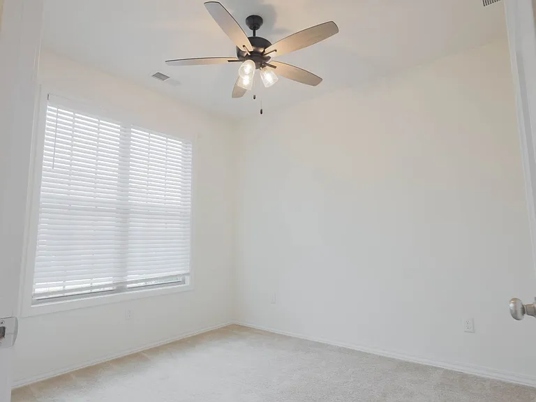 3051 W Cardinal St — Photo 19