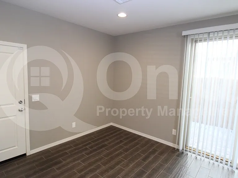 17222 N 9th Pl — Photo 7